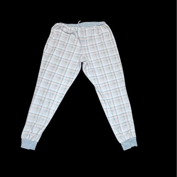 Pillow Talk PJ’s med p2 - Picture 7 of 10